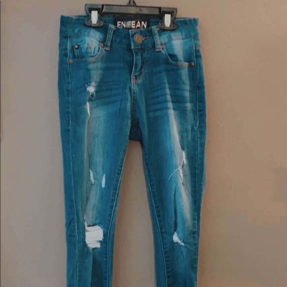 Ripped Skinny Jeans